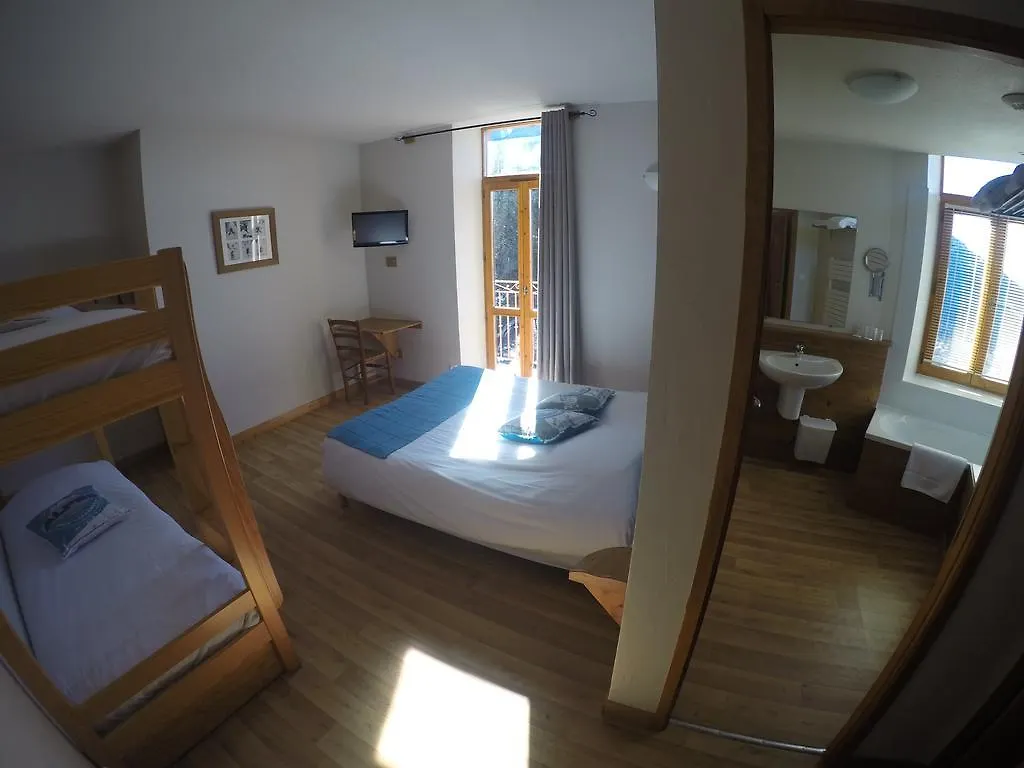 *** Hotel Auberge Du Val Joli Seez France